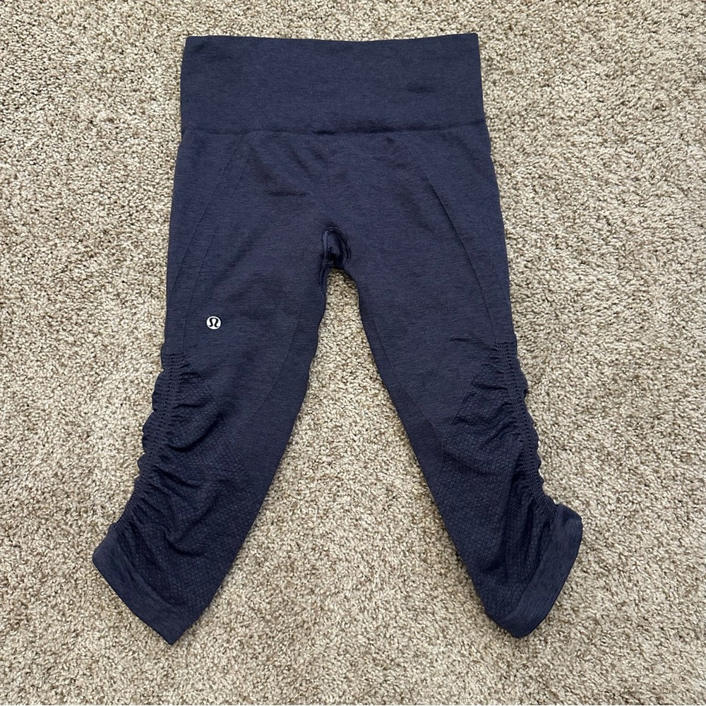Lululemon In The Flow Crop II Navy Inkwell Leggings Tights - Picture 4 of 4
